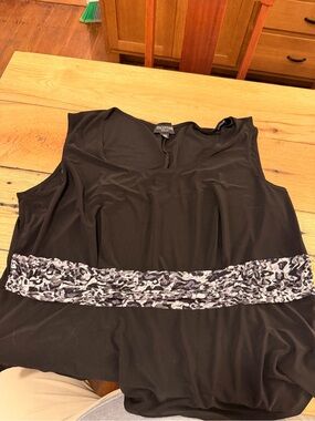 Perceptions 24W Black Tank Top with Gray Animal-Print Band